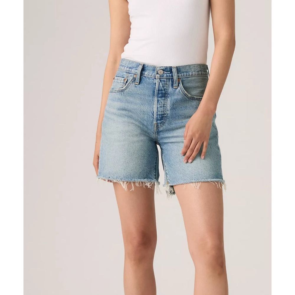 NWT Levi’s 501 Original Fit Mid-Thigh Lightweight Shorts